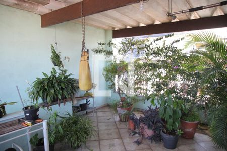 Casa à venda com 208m², 3 quartos e 2 vagasÁrea externa