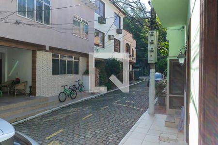 Vista de casa à venda com 4 quartos, 185m² em Vila Isabel, Rio de Janeiro