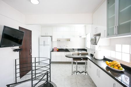 Apartamento para alugar com 135m², 3 quartos e 2 vagascozinha