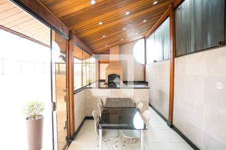 Apartamento para alugar com 135m², 3 quartos e 2 vagasÁrea comum - Churrasqueira