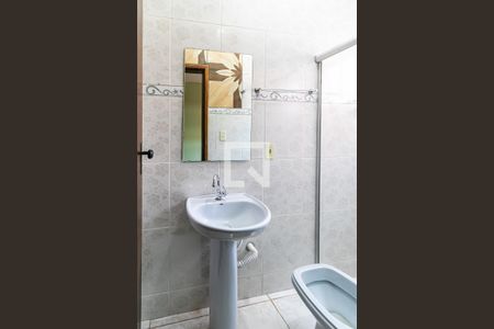 Casa para alugar com 160m², 2 quartos e 2 vagasBanheiro da Suíte