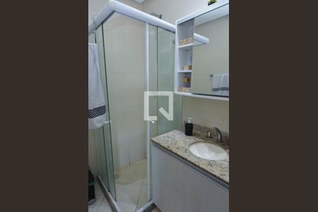 Apartamento à venda com 90m², 3 quartos e 2 vagas Apartamento à venda com 90m², 3 quartos e 2 vagasBanheiro social