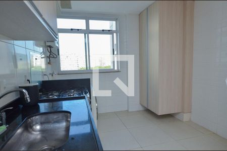 Apartamento à venda com 90m², 3 quartos e 2 vagas Apartamento à venda com 90m², 3 quartos e 2 vagasCozinha