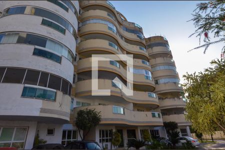 Apartamento à venda com 90m², 3 quartos e 2 vagas Apartamento à venda com 90m², 3 quartos e 2 vagasFachada do bloco