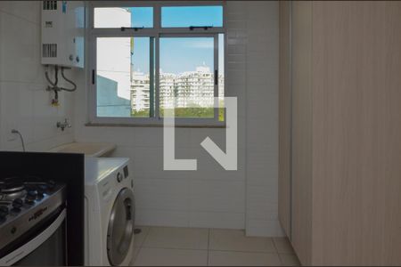 Apartamento à venda com 90m², 3 quartos e 2 vagas Apartamento à venda com 90m², 3 quartos e 2 vagasÁrea de serviço