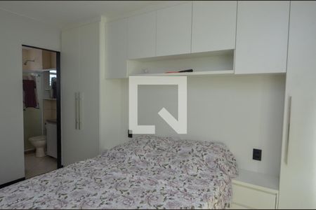 Apartamento à venda com 90m², 3 quartos e 2 vagas Apartamento à venda com 90m², 3 quartos e 2 vagasSuite