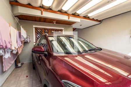 Casa à venda com 192m², 3 quartos e 4 vagas Casa à venda com 192m², 3 quartos e 4 vagasGaragem