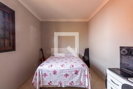 Casa à venda com 192m², 3 quartos e 4 vagas Casa à venda com 192m², 3 quartos e 4 vagasQuarto