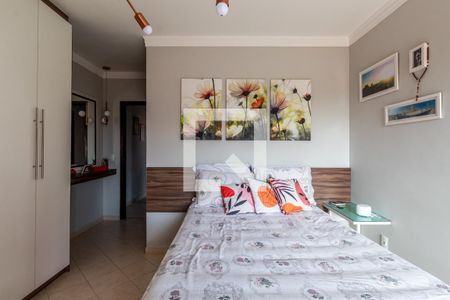 Casa à venda com 192m², 3 quartos e 4 vagas Casa à venda com 192m², 3 quartos e 4 vagasSuíte 2 - Quarto