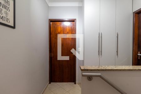 Casa à venda com 192m², 3 quartos e 4 vagas Casa à venda com 192m², 3 quartos e 4 vagasCorredor