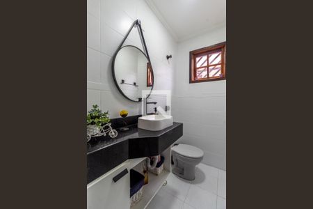 Casa à venda com 192m², 3 quartos e 4 vagas Casa à venda com 192m², 3 quartos e 4 vagasLavabo