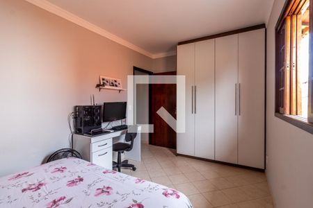 Casa à venda com 192m², 3 quartos e 4 vagas Casa à venda com 192m², 3 quartos e 4 vagasQuarto