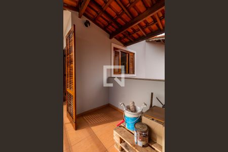 Casa à venda com 192m², 3 quartos e 4 vagas Casa à venda com 192m², 3 quartos e 4 vagasSuíte 2 - Varanda