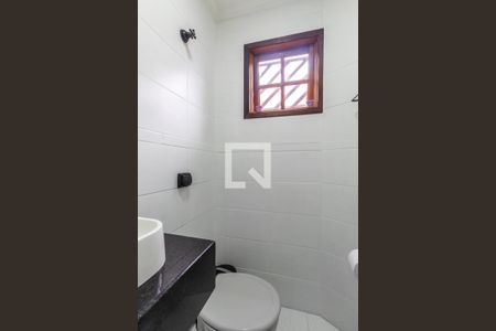 Casa à venda com 192m², 3 quartos e 4 vagas Casa à venda com 192m², 3 quartos e 4 vagasLavabo