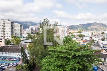 Apartamento à venda com 80m², 3 quartos e 2 vagasSuíte - Janela