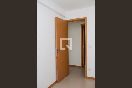 Apartamento à venda com 80m², 3 quartos e 2 vagasQuarto 02