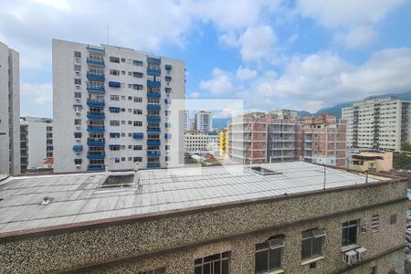 Apartamento à venda com 76m², 3 quartos e 2 vagasQuarto 3