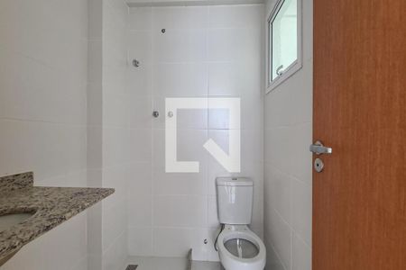 Apartamento à venda com 76m², 3 quartos e 2 vagasBanheiro da Suíte 2