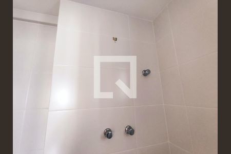 Apartamento à venda com 73m², 3 quartos e 2 vagas Apartamento à venda com 73m², 3 quartos e 2 vagasChuveiro