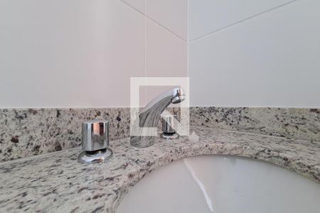 Apartamento à venda com 73m², 3 quartos e 2 vagasBanheiro da Suíte