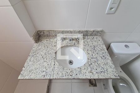 Apartamento à venda com 80m², 3 quartos e 2 vagas Apartamento à venda com 80m², 3 quartos e 2 vagasBanheiro da Suíte