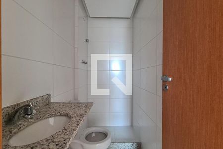 Apartamento à venda com 80m², 3 quartos e 2 vagas Apartamento à venda com 80m², 3 quartos e 2 vagasBanheiro Social