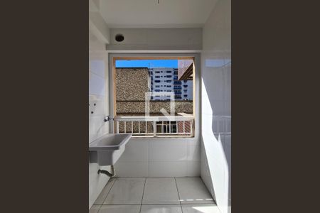 Apartamento à venda com 76m², 3 quartos e 2 vagas Apartamento à venda com 76m², 3 quartos e 2 vagasÁrea de Serviço
