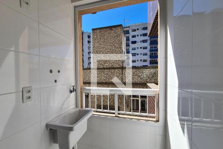 Apartamento à venda com 76m², 3 quartos e 2 vagas Apartamento à venda com 76m², 3 quartos e 2 vagasÁrea de Serviço