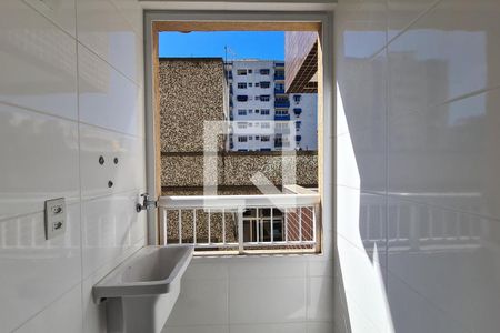 Apartamento à venda com 76m², 3 quartos e 2 vagas Apartamento à venda com 76m², 3 quartos e 2 vagasÁrea de Serviço