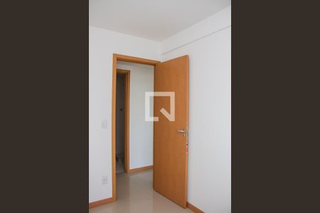 Apartamento à venda com 76m², 3 quartos e 2 vagasQuarto 01