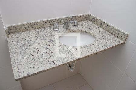 Apartamento à venda com 76m², 3 quartos e 2 vagasBanheiro da Suíte