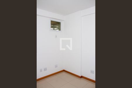 Apartamento à venda com 76m², 3 quartos e 2 vagasQuarto 02