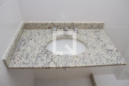 Apartamento à venda com 76m², 3 quartos e 2 vagasBanheiro da Suíte