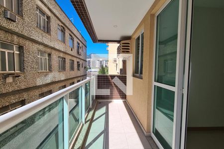 Apartamento à venda com 76m², 3 quartos e 2 vagas Apartamento à venda com 76m², 3 quartos e 2 vagasVaranda da Sala