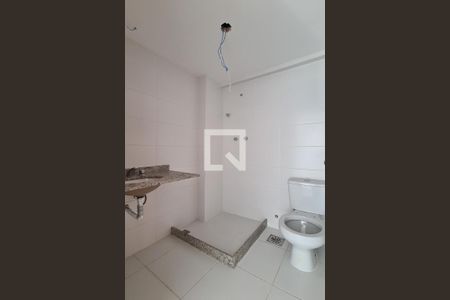 Apartamento à venda com 76m², 3 quartos e 2 vagas Apartamento à venda com 76m², 3 quartos e 2 vagasBanheiro da Suíte