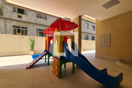 Apartamento à venda com 79m², 3 quartos e 2 vagas Apartamento à venda com 79m², 3 quartos e 2 vagasÁrea Comum - Playground