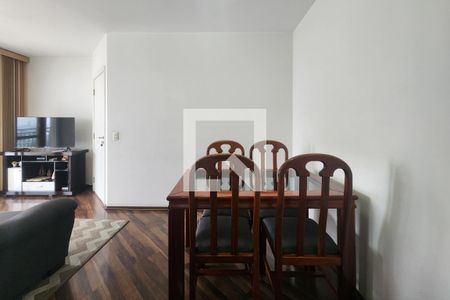 Apartamento à venda com 82m², 3 quartos e 2 vagas Apartamento à venda com 82m², 3 quartos e 2 vagasSala de Jantar
