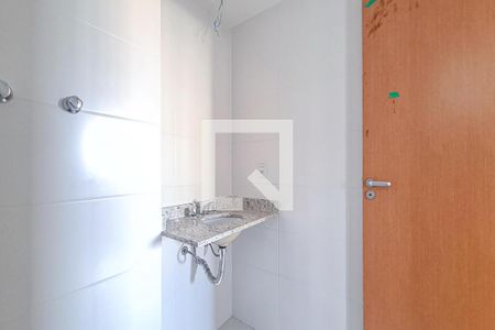 Apartamento à venda com 76m², 3 quartos e sem vagaBanheiro Social