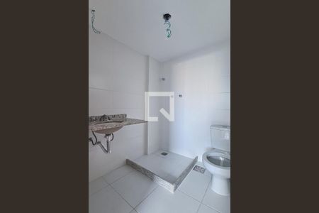 Apartamento à venda com 76m², 3 quartos e sem vagaBanheiro da Suíte 2