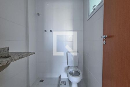 Apartamento à venda com 76m², 3 quartos e sem vagaBanheiro da Suíte 2