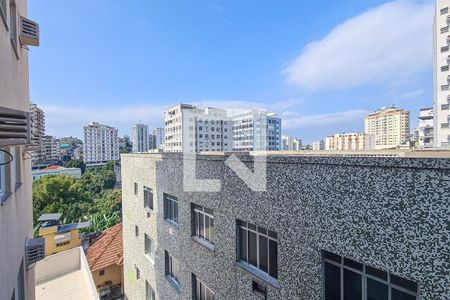 Sala vista de apartamento à venda com 3 quartos, 76m² em Méier, Rio de Janeiro
