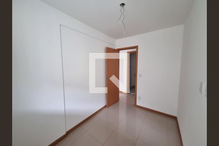 Apartamento à venda com 76m², 3 quartos e 2 vagasQuarto 2
