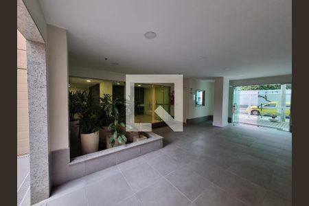 Apartamento à venda com 76m², 3 quartos e 2 vagasHall portaria