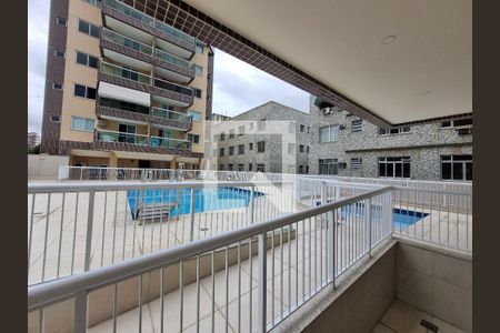 Apartamento à venda com 76m², 3 quartos e 2 vagasÁrea comum - Piscina