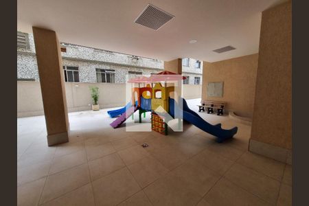 Apartamento à venda com 76m², 3 quartos e 2 vagasÁrea comum - Playground