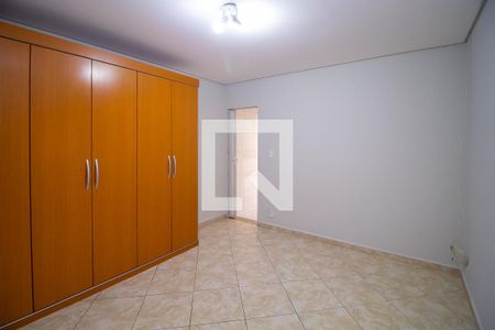 Quarto 1 de casa para alugar com 2 quartos, 100m² em Vila Santa Clara, São Paulo