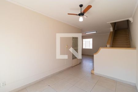 Sala 01 de casa para alugar com 4 quartos, 180m² em Vila Itapura, Campinas