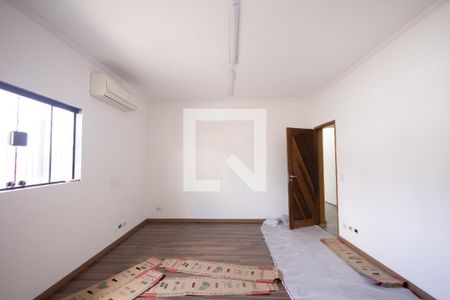 Casa à venda com 527m², 5 quartos e 2 vagasSuite