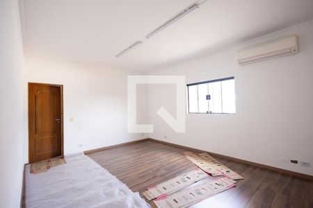 Casa à venda com 527m², 5 quartos e 2 vagasSuite