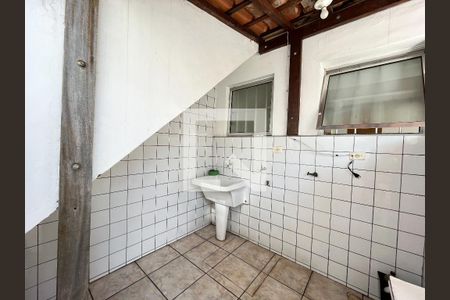 Casa à venda com 94m², 2 quartos e 2 vagas Casa à venda com 94m², 2 quartos e 2 vagasÁrea de Serviço